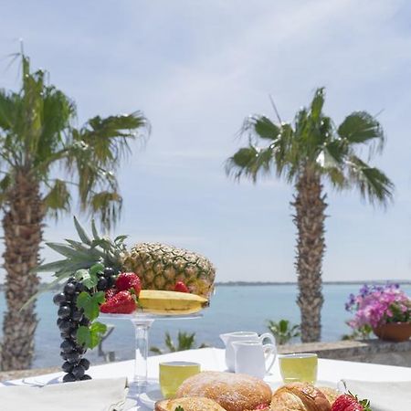 Acquamarina B&b Porto Cesareo Bagian luar foto